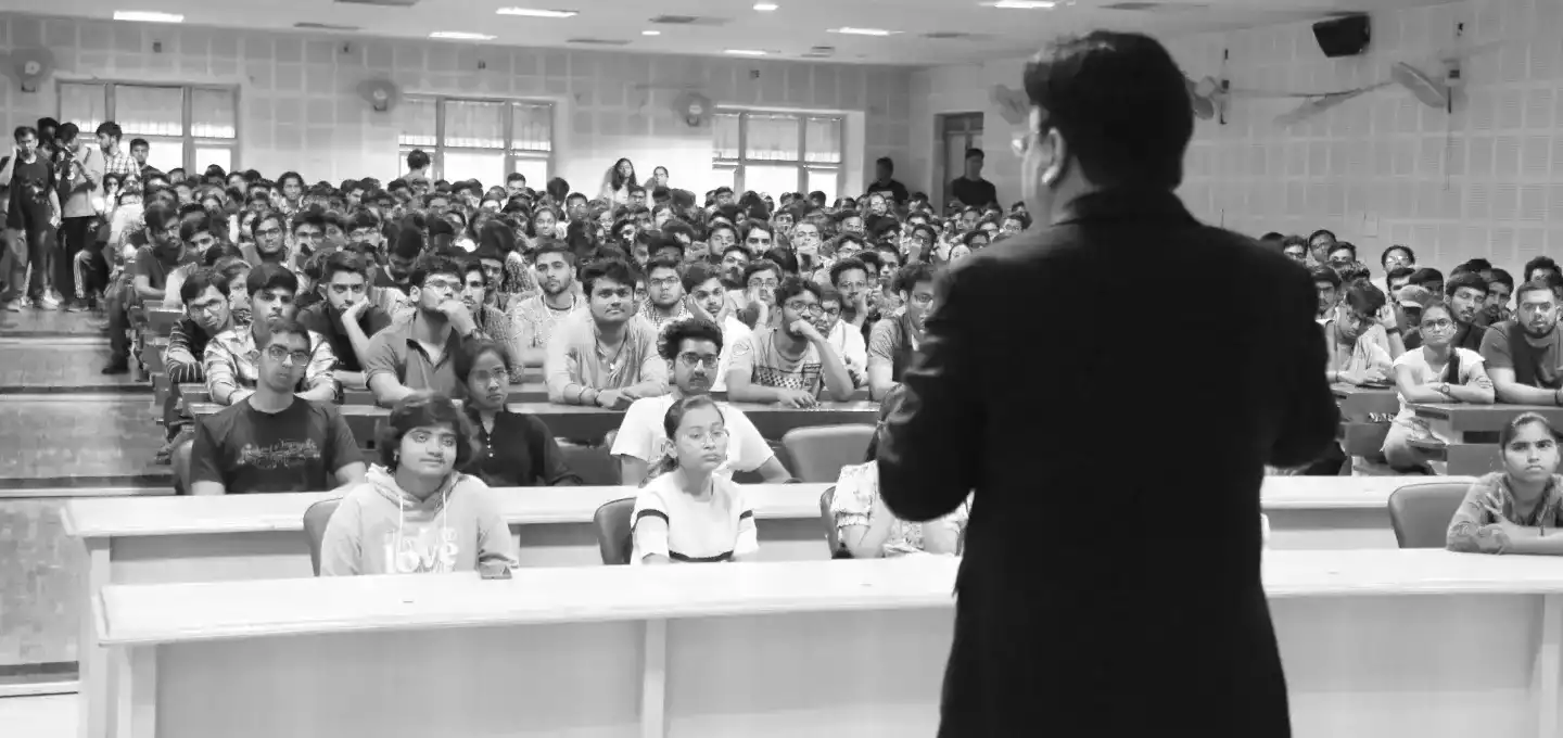 campus-5-min-min.webp
